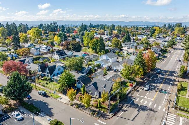 Aerial view of a Vancouver, WA neighborhood